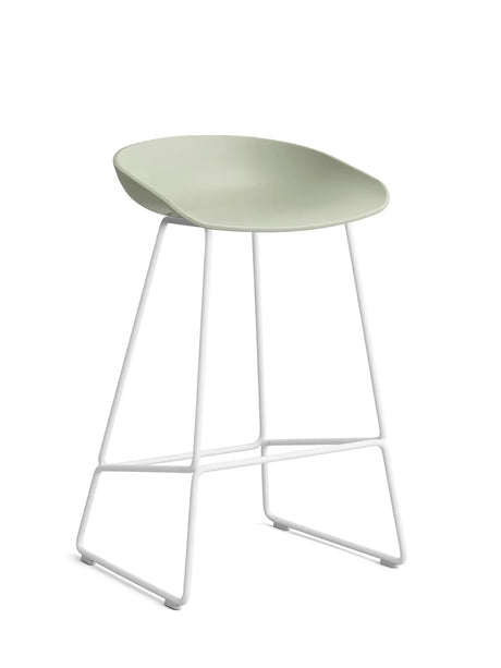 About a Stool AAS38 fra Hay - Lav - B 47 x D 45 x H 65-76 cm / Pastel green / Hvid pulverlakeret stål - Jacobsen Plus
