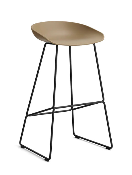 About a Stool AAS38 fra Hay - Høj - B 50 x D 48 x H 75-86 cm / Clay / Sort pulverlakeret stål - Jacobsen Plus