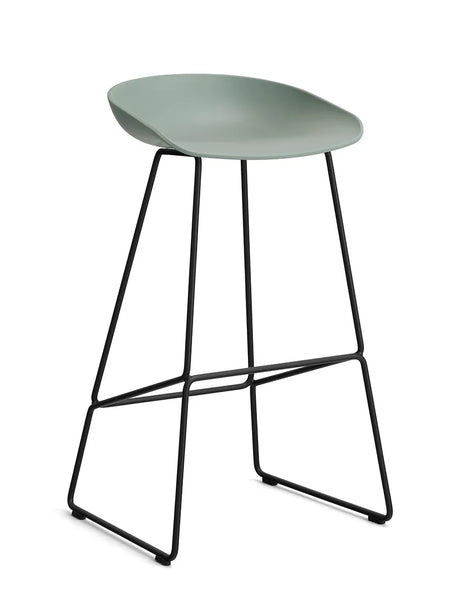 About a Stool AAS38 fra Hay - Høj - B 50 x D 48 x H 75-86 cm / Fall Green / Sort pulverlakeret stål - Jacobsen Plus