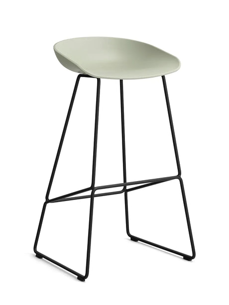 About a Stool AAS38 fra Hay - Høj - B 50 x D 48 x H 75-86 cm / Pastel green / Sort pulverlakeret stål - Jacobsen Plus