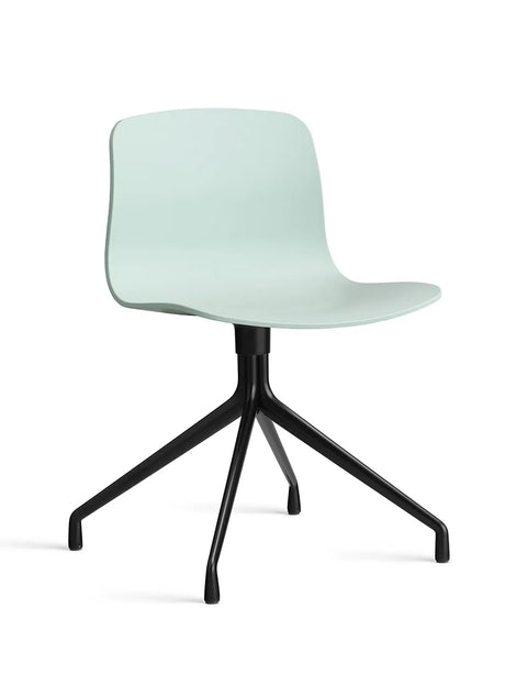 About a Chair AAC10 fra Hay - Dusty Mint / Sort pulverlakeret aluminum - Jacobsen Plus