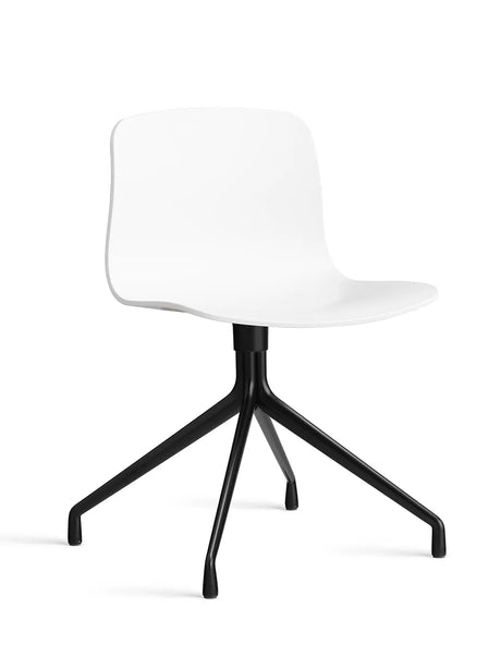 About a Chair AAC10 fra Hay - White / Sort pulverlakeret aluminum - Jacobsen Plus