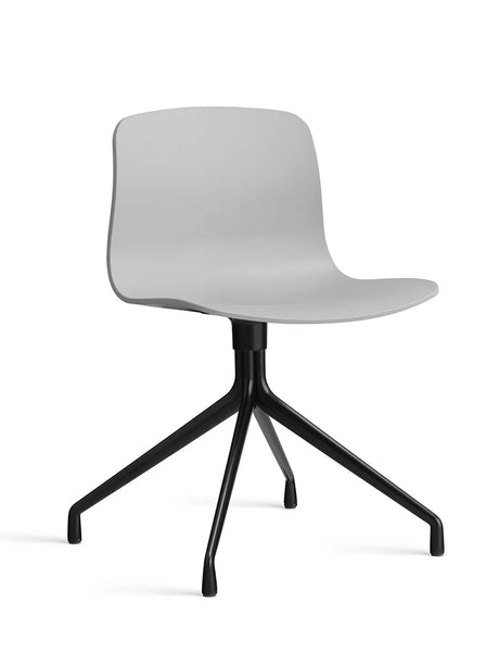 About a Chair AAC10 fra Hay - Concrete grey / Sort pulverlakeret aluminum - Jacobsen Plus