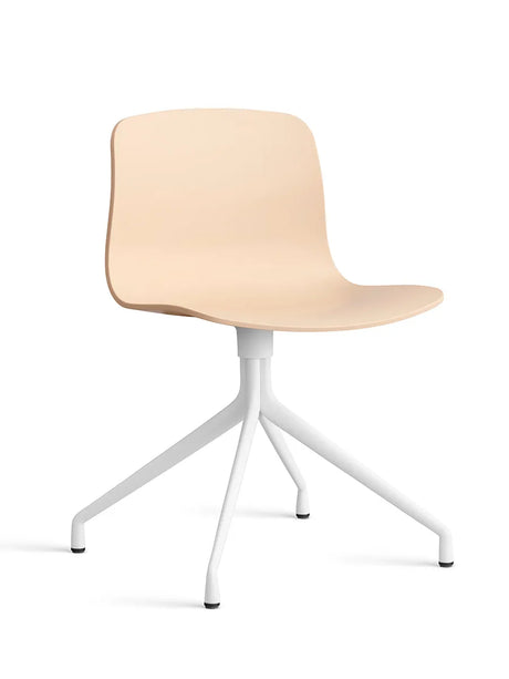 About a Chair AAC10 fra Hay - Pale Peach / Hvid pulverlakeret aluminium - Jacobsen Plus