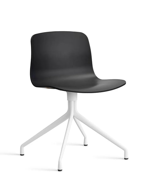 About a Chair AAC10 fra Hay - Black / Hvid pulverlakeret aluminium - Jacobsen Plus