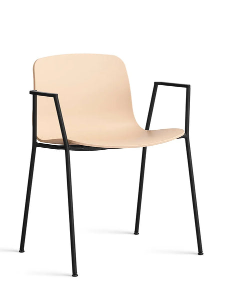 About a Chair AAC18 fra Hay - Pale Peach / Sort pulverlakeret stål - Jacobsen Plus