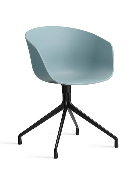 About a Chair AAC20 fra Hay - Dusty blue / Sort pulverlakeret aluminum - Jacobsen Plus