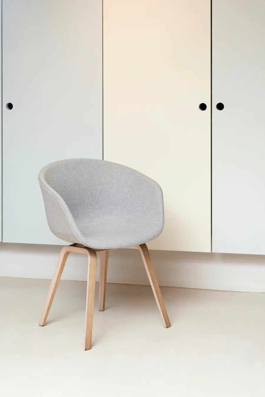 About a Chair AAC23 fra Hay