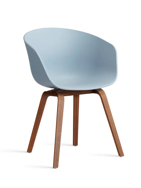 About a Chair AAC22 fra Hay - Slate Blue / Lakeret valnød - Jacobsen Plus