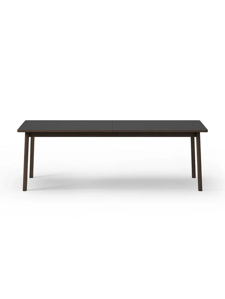 Ana Bord, 220/320 cm fra Fredericia Furniture - Sort nanolaminat / Røget eg oliebejdset - Jacobsen Plus