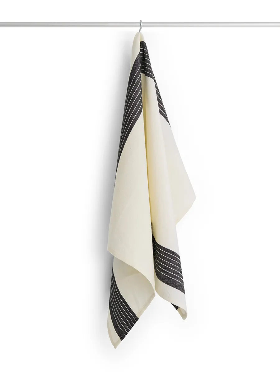 Linear Tea Towel fra Hay - Cream - Jacobsen Plus