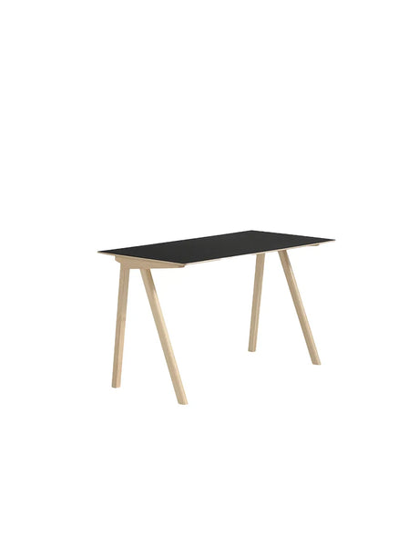 CPH90 Skrivebord, 130 cm fra Hay - Sort linoleum / Lakeret eg - Jacobsen Plus
