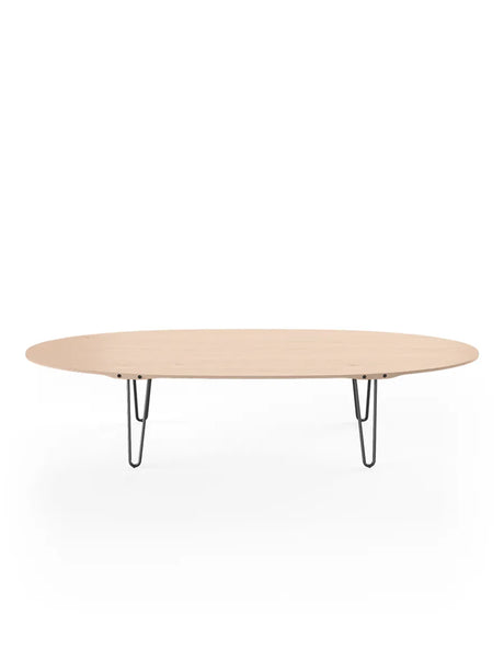 AK1880 Sofabord fra Naver Collection - Eg hvidolie / H: 36 cm / Sort pulverlakeret - Jacobsen Plus