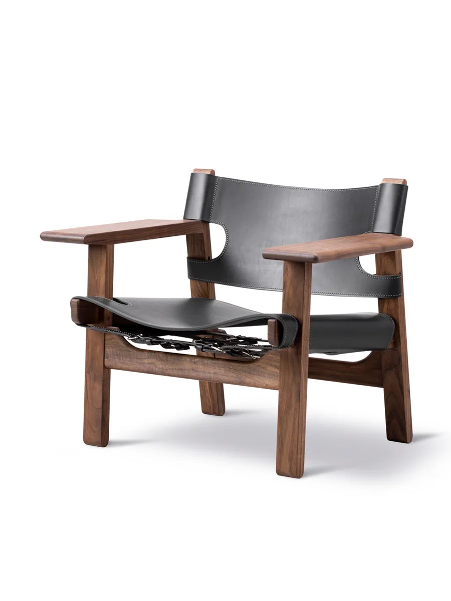 Den Spanske Stol i sort læder, valnød olie af Børge Mogensen