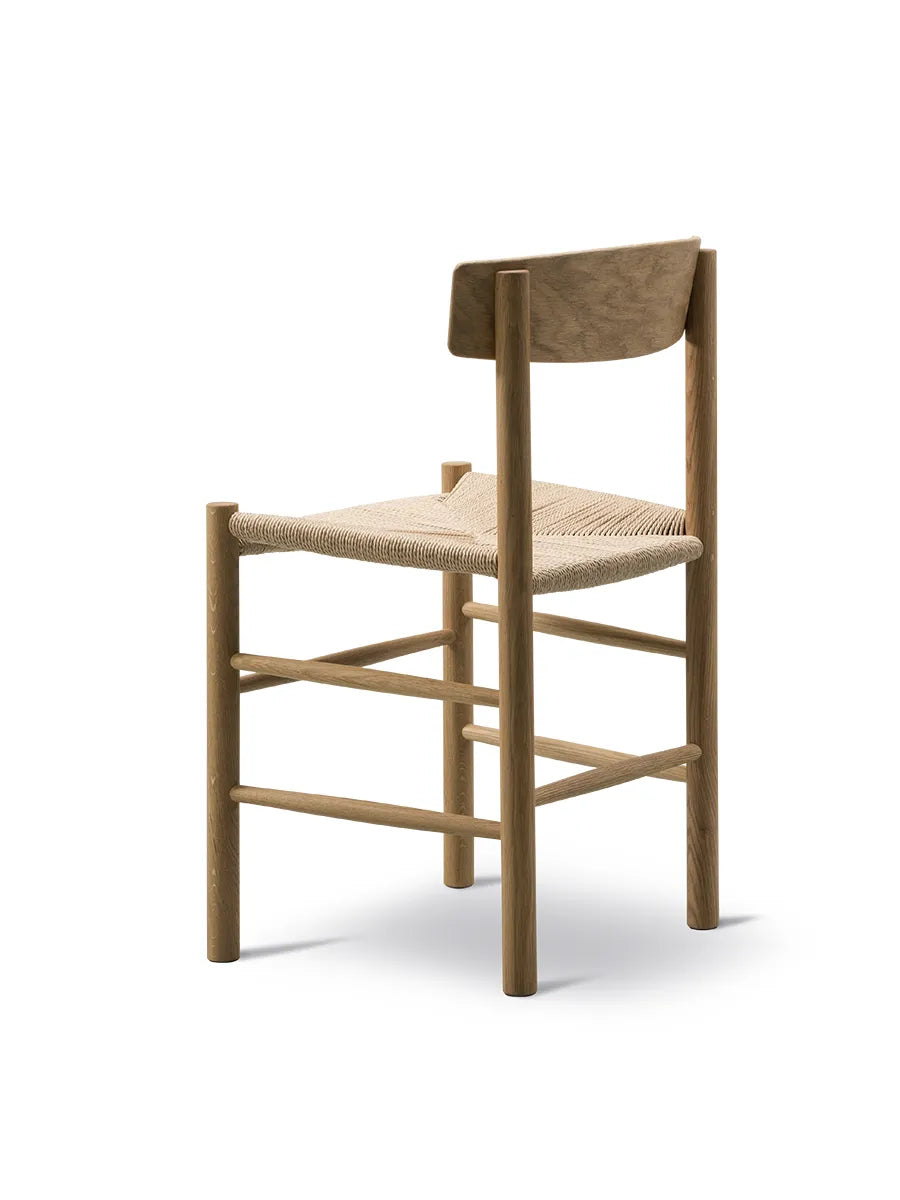 J39 Folkestolen, olieret eg af Børge Mogensen