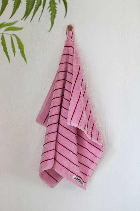 Naram towel - Baby pink & Ski patrol fra Bongusta - 2 - Jacobsen Plus