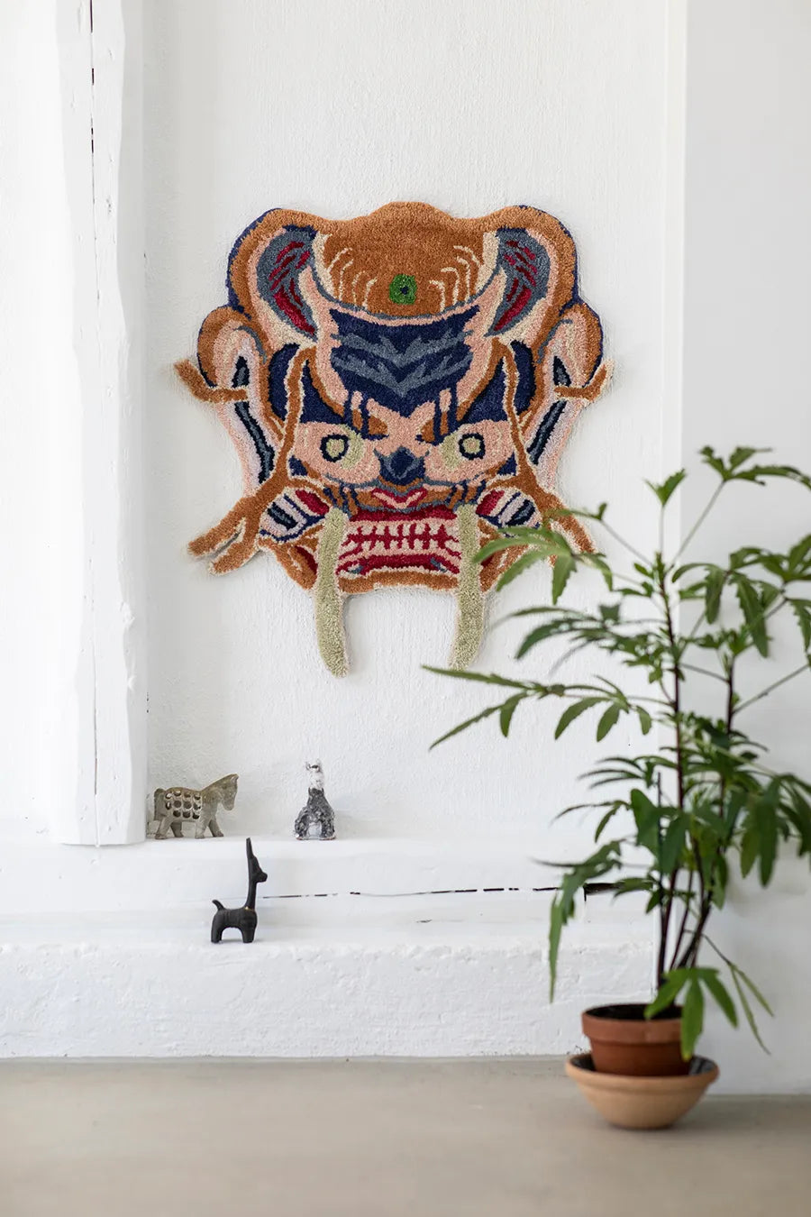 Burma Dragon Face Rug fra Bongusta - 3 - Jacobsen Plus