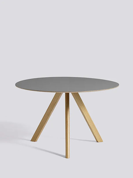 Copenhague CPH20 Bord, Ø120 cm fra Hay - Lakeret eg / Grå linoleum - Jacobsen Plus