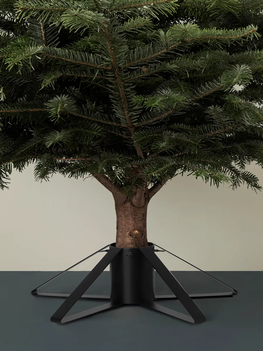 Juletræsfod, sort fra Ferm Living - 2 - Jacobsen Plus