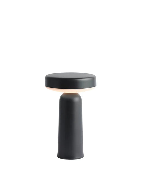 Ease Portable Lamp fra Muuto - Black - Jacobsen Plus