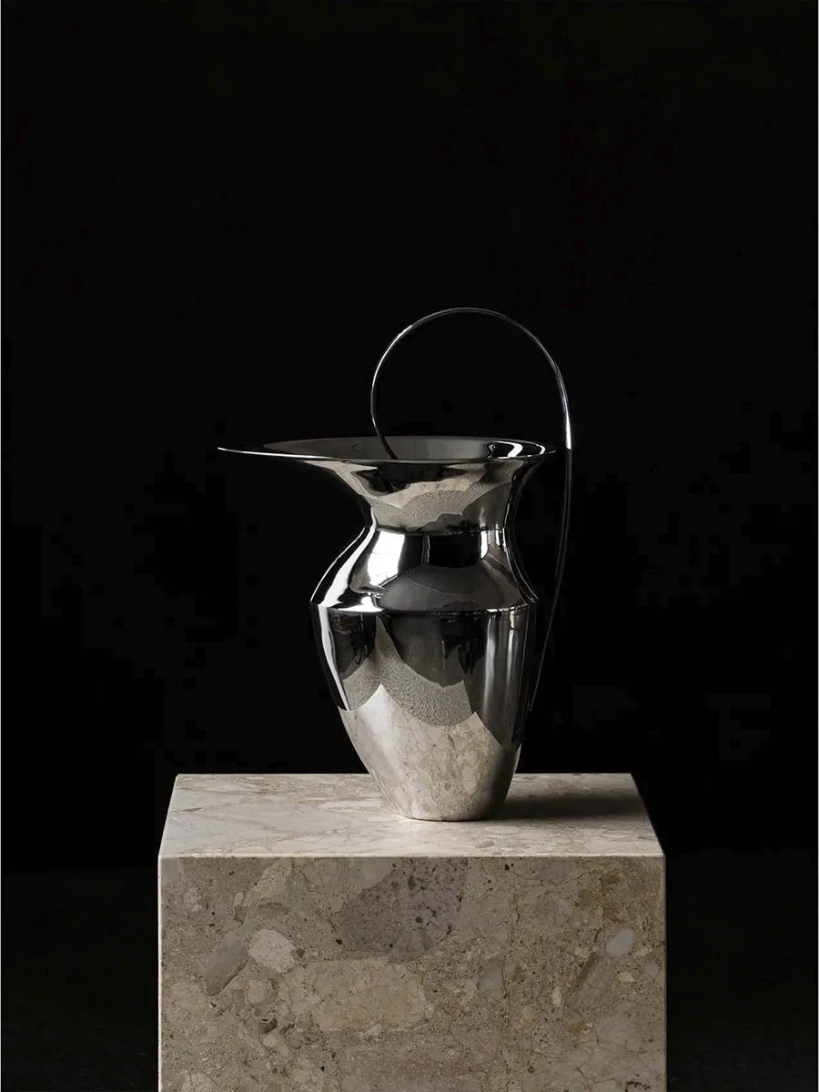 Etruscan Pitcher fra Audo Copenhagen - 2 - Jacobsen Plus