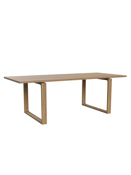 Essay Spisebord af Cecilie Manz - CM21 - 72-218-95 cm / Eg hvidpigmenteret - Jacobsen Plus