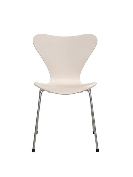70th Anniversary Edition 3107 Spisebordsstol, 7:14 AM Beige af Arne Jacobsen - Chrome - Jacobsen Plus