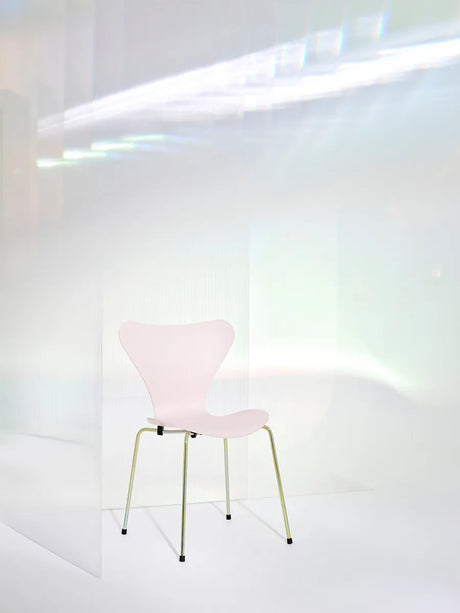 70th Anniversary Edition 3107 Spisebordsstol, 7:14 AM Pink af Arne Jacobsen - 2 - Jacobsen Plus