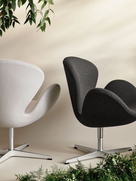 3320 Svanen i stof (prisgruppe 1) af Arne Jacobsen - 2 - Jacobsen Plus