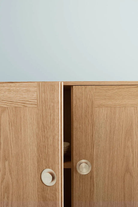 FK63 Kabinet med ben fra Carl Hansen & Søn - 2 - Jacobsen Plus