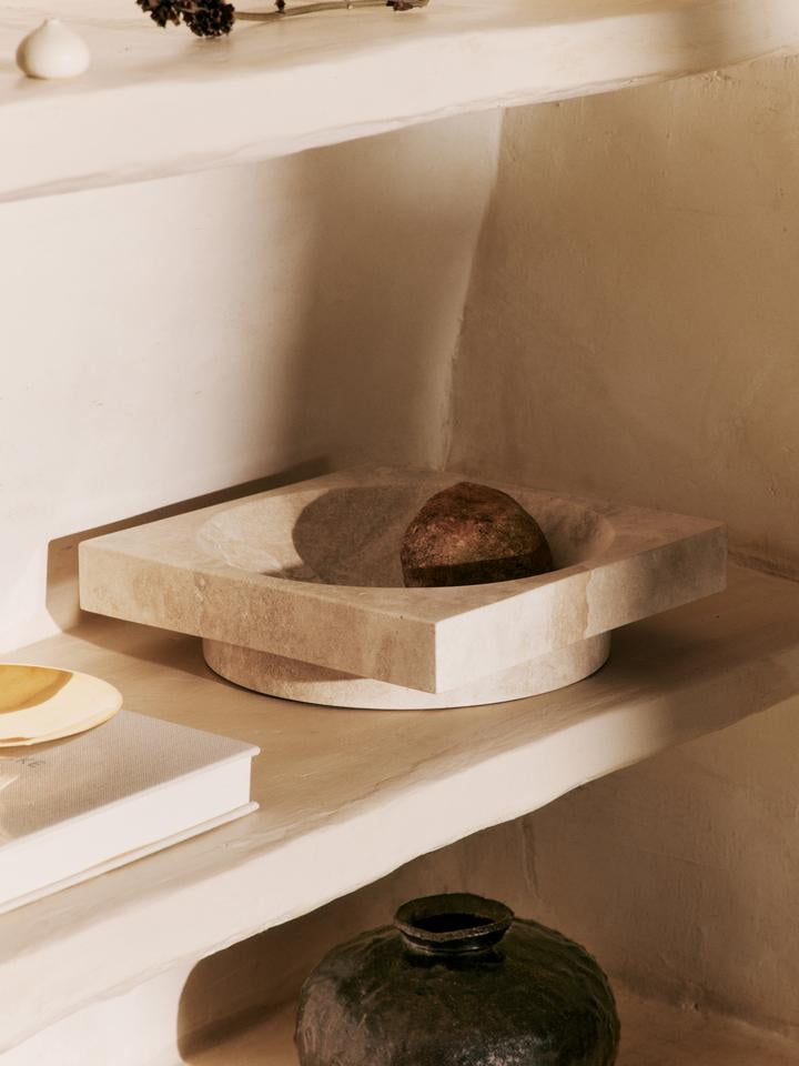 Hew low centrepiece, travertin fra Ferm Living - 2 - Jacobsen Plus