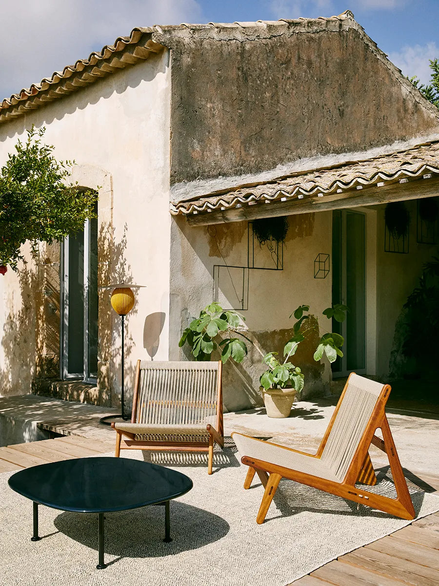 Carmel Coffee Table, midnight black i 87,5 x 70 cm fra Gubi - 2 - Jacobsen Plus