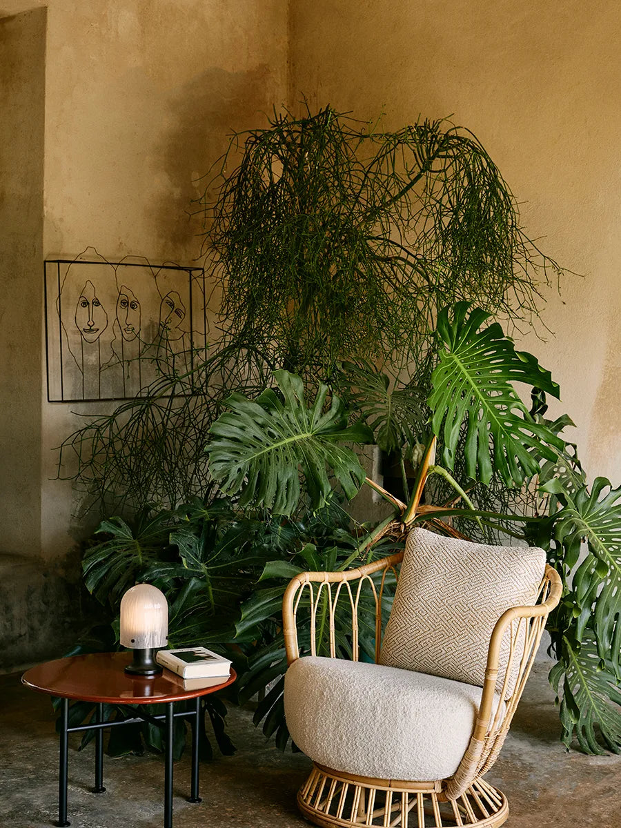 Carmel Coffee Table, rock red i 60 x 60 cm fra Gubi - 3 - Jacobsen Plus