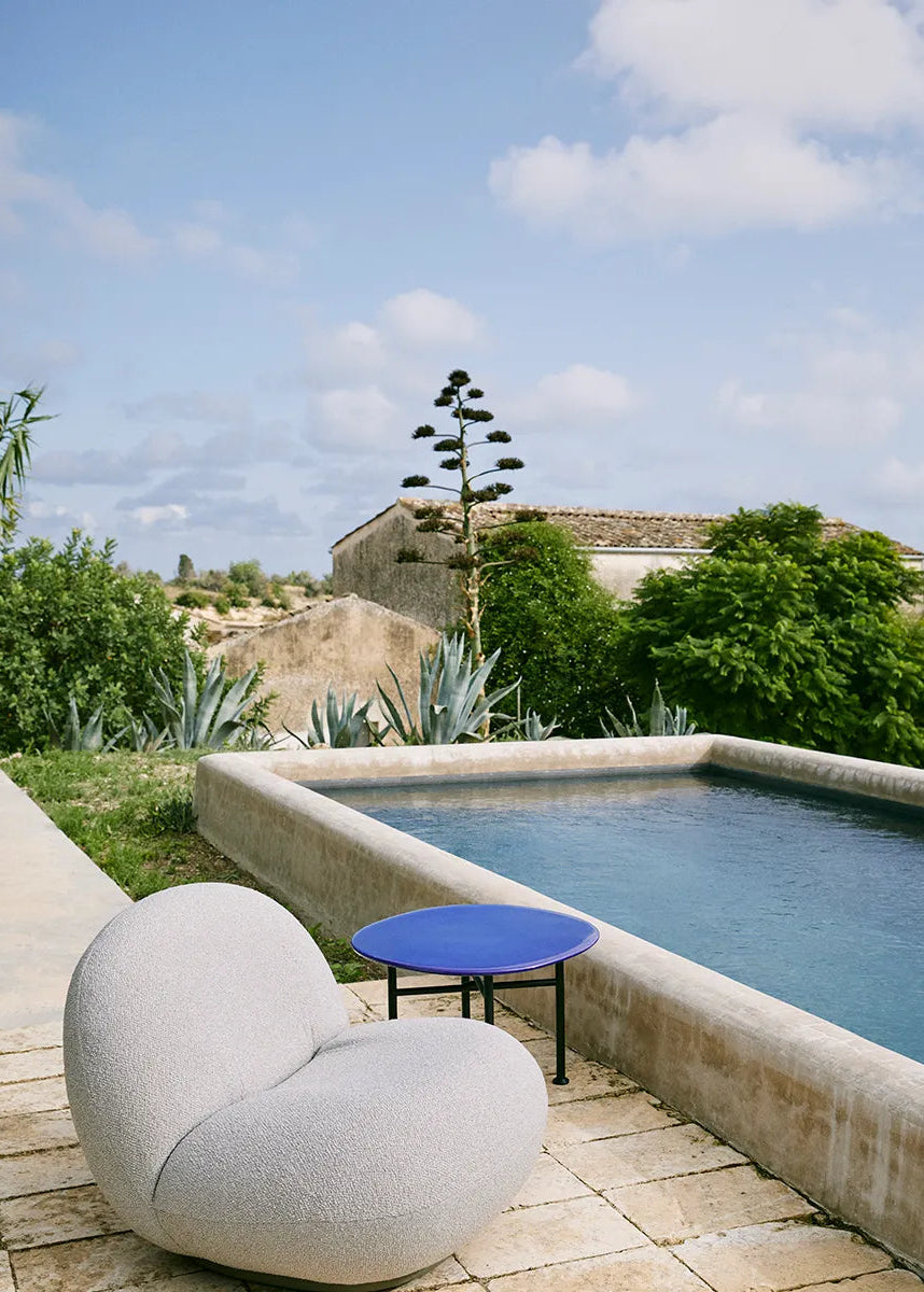 Carmel Coffee Table, pacific blue i 60 x 60 cm fra Gubi - 2 - Jacobsen Plus