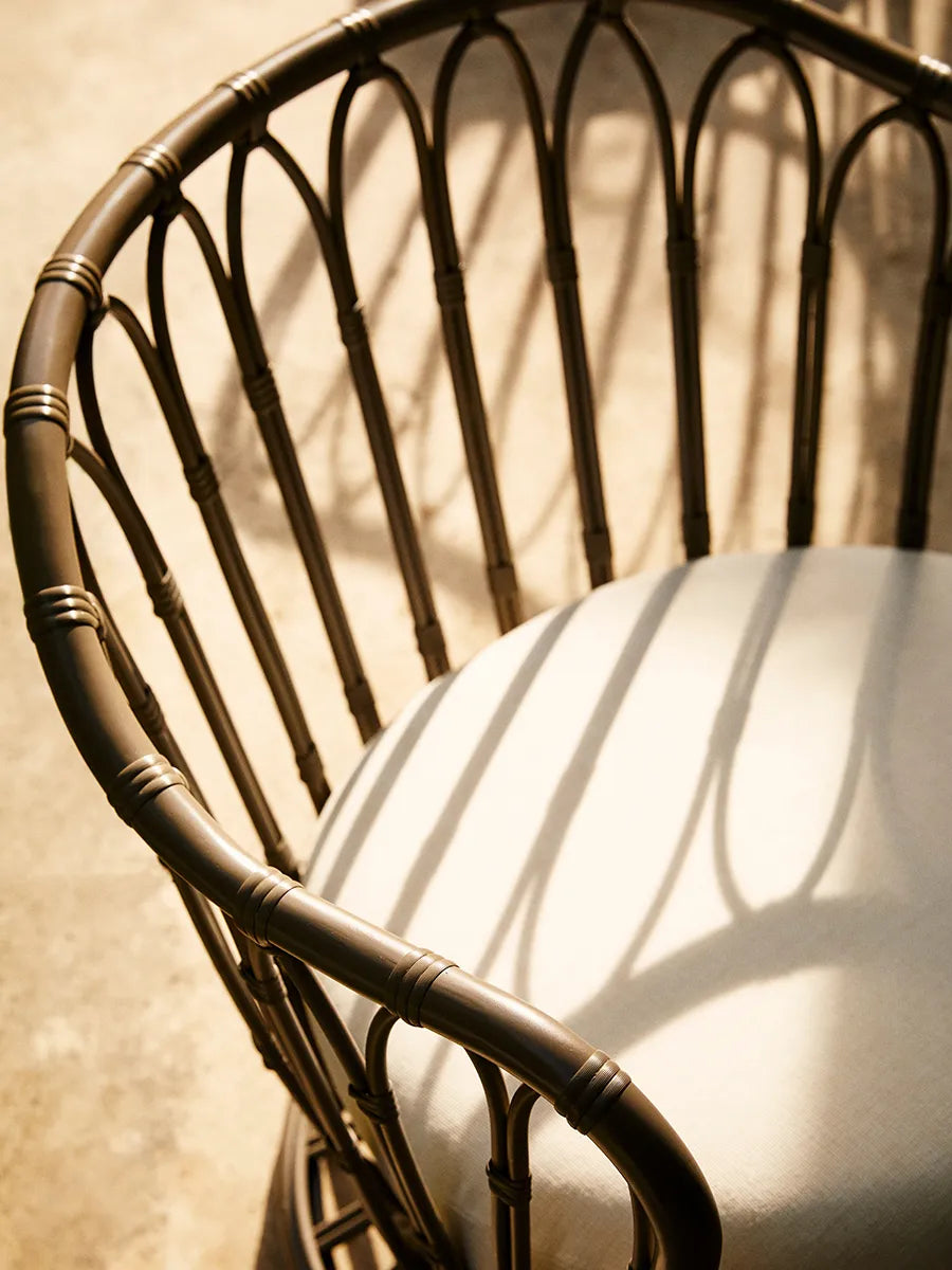 Grace Outdoor Lounge Chair fra GUBI - 7 - Jacobsen Plus