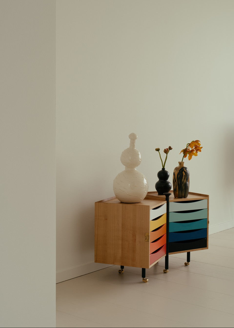 Handskeskab af Finn Juhl - 2 - Jacobsen Plus