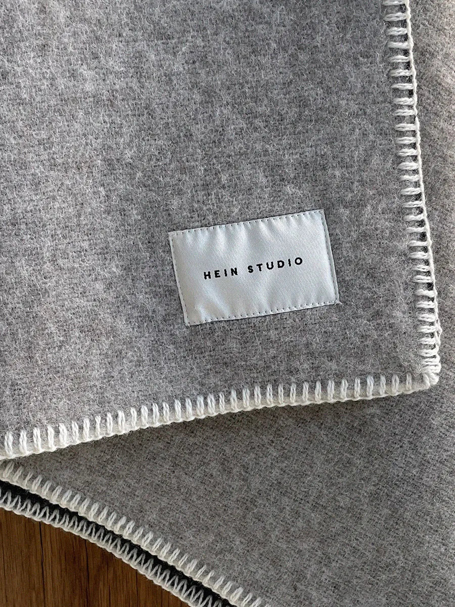 Cleo no. 01 Plaid fra Hein Studio