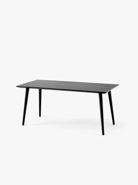 In Between Bord SK23 fra &Tradition - Sortlakeret eg - Jacobsen Plus