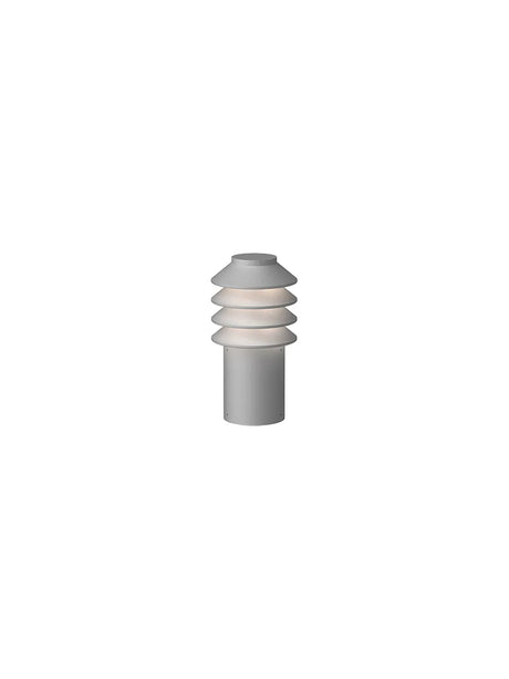 Bysted Garden Aluminium, Lav fra Louis Poulsen - Pullertmast med fodpanel u-adaptor / LED 2700K - Jacobsen Plus