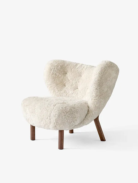 Little Petra VB1 fra &Tradition - Sheepskin, Skandilock 17mm Moonlight / Valnød - Jacobsen Plus