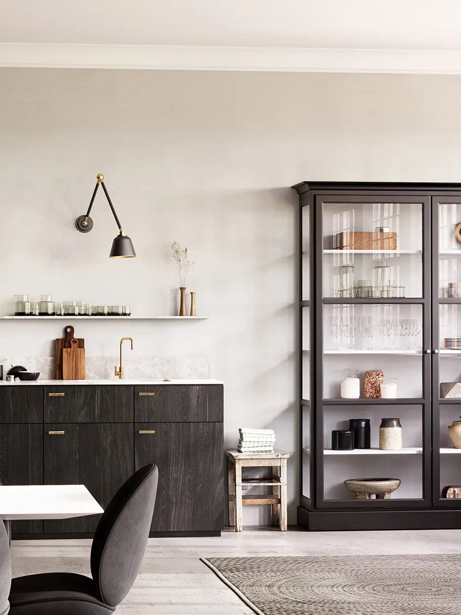 Vitrineskab Classic V2, sort fra Lindebjerg Design - 2 - Jacobsen Plus