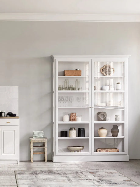 Vitrineskab Classic V2, hvid fra Lindebjerg Design - 2 - Jacobsen Plus