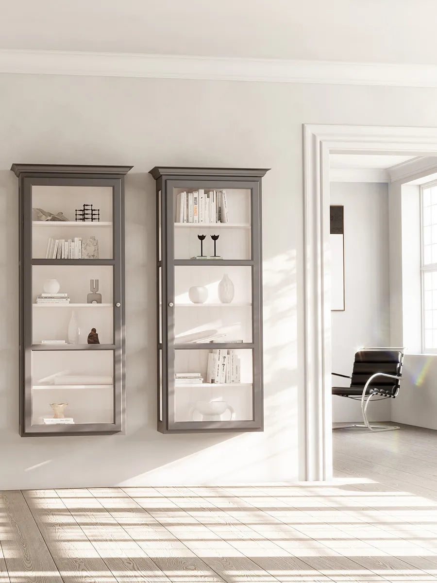 Væghængt Vitrineskab Classic V4, antracit fra Lindebjerg Design