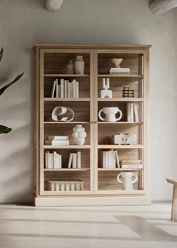 Vitrineskab N2, light oak fra Lindebjerg Design - 2 - Jacobsen Plus