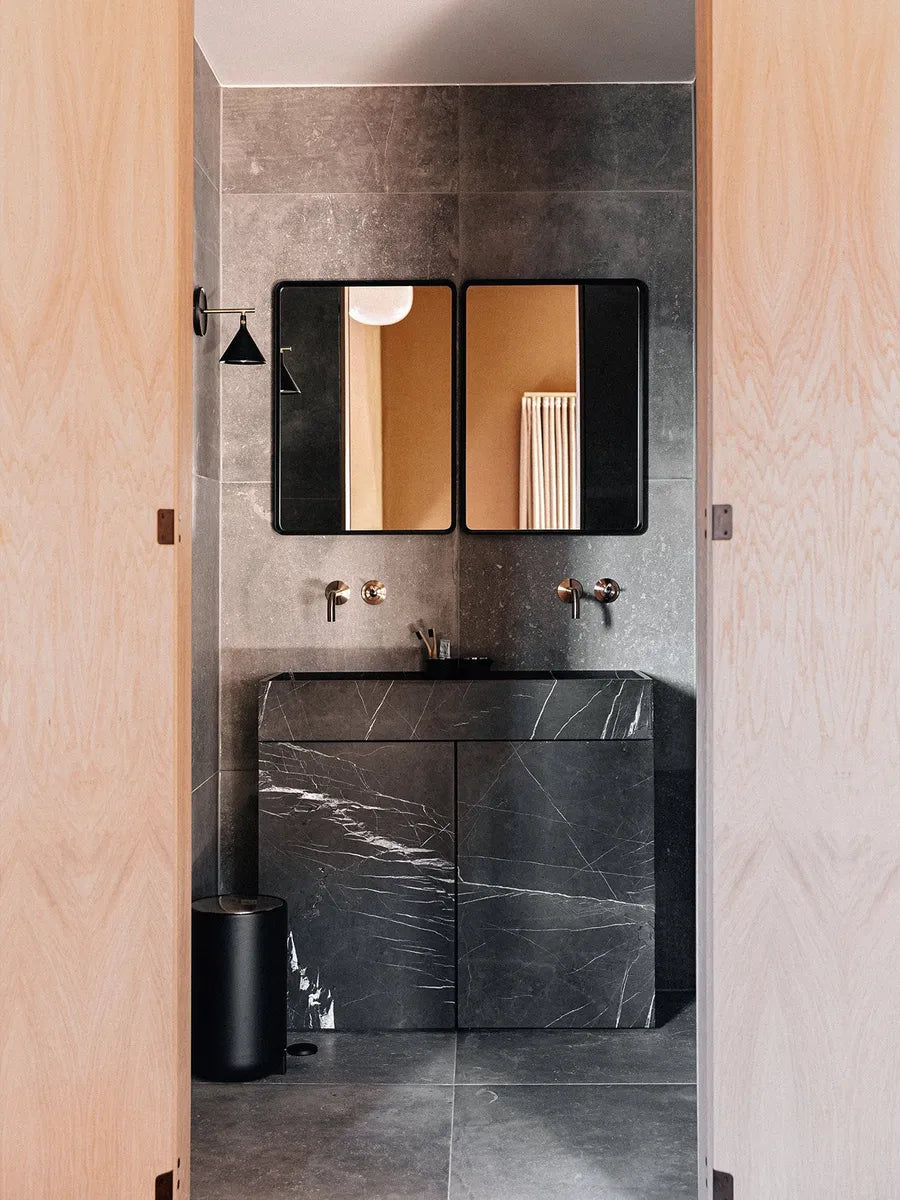 Norm Wall Mirror, Rectangular fra Audo Copenhagen - 2 - Jacobsen Plus