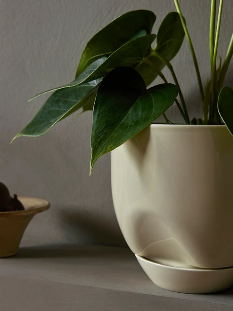 Hydrous Planter, ashen i Ø 20 cm fra Audo Copenhagen - 2 - Jacobsen Plus