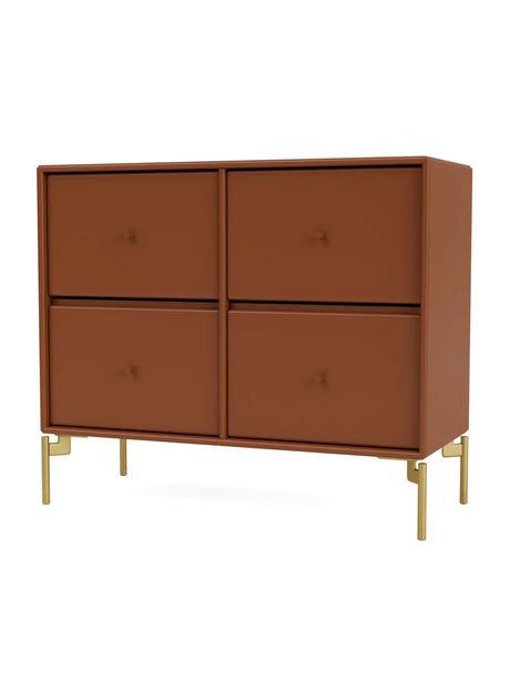 4124 kommode inkl. ben fra Montana - Hazelnut / Messing - Jacobsen Plus