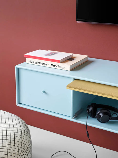 TV & Sound modul Octave II, VI18 medium, inkl. hjul fra Montana - 1 - Jacobsen Plus