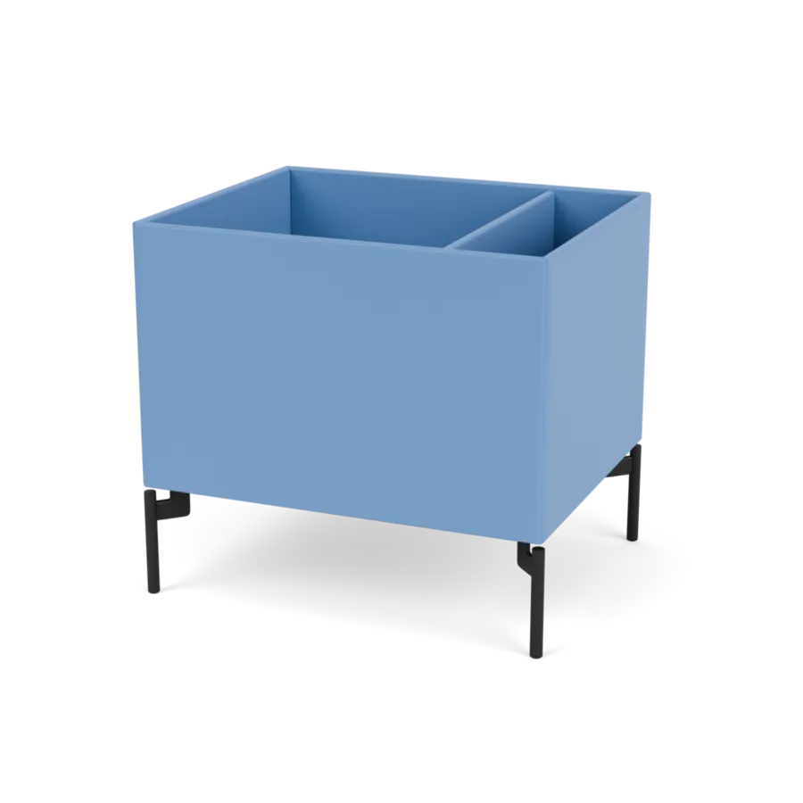 Plantekasse B46,8 cm D38, inkl. ben fra Montana - Azure / Black - Jacobsen Plus