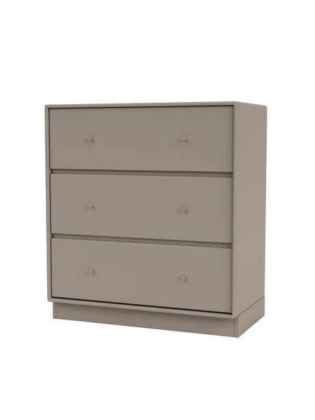 Carry Kommode inkl. sokkel fra Montana - Truffle / Sokkel 7 cm - Jacobsen Plus